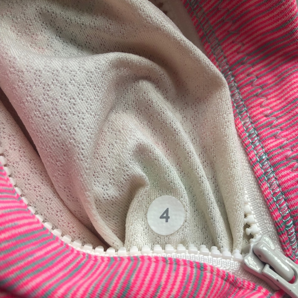 Lululemon Forme Jacket - Picture 15 of 15